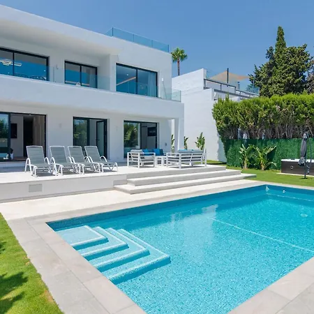 Apartment Luxury With Heated Pool, Jacuzzi, Sauna And