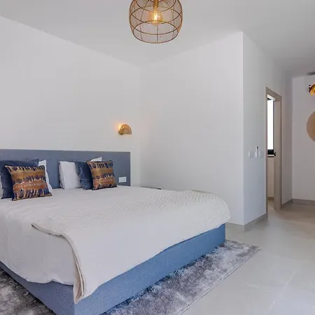 Luxury With Heated Pool, Jacuzzi, Sauna And Apartment *