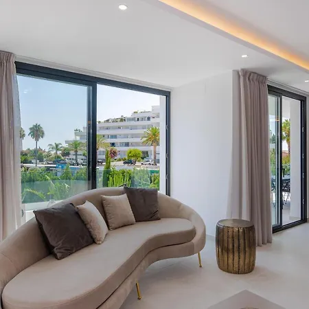 Appartement Luxury With Heated Pool, Jacuzzi, Sauna And Marbella