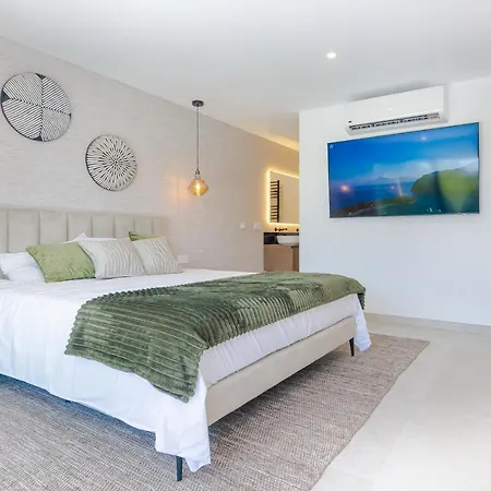 Appartement Luxury With Heated Pool, Jacuzzi, Sauna And *